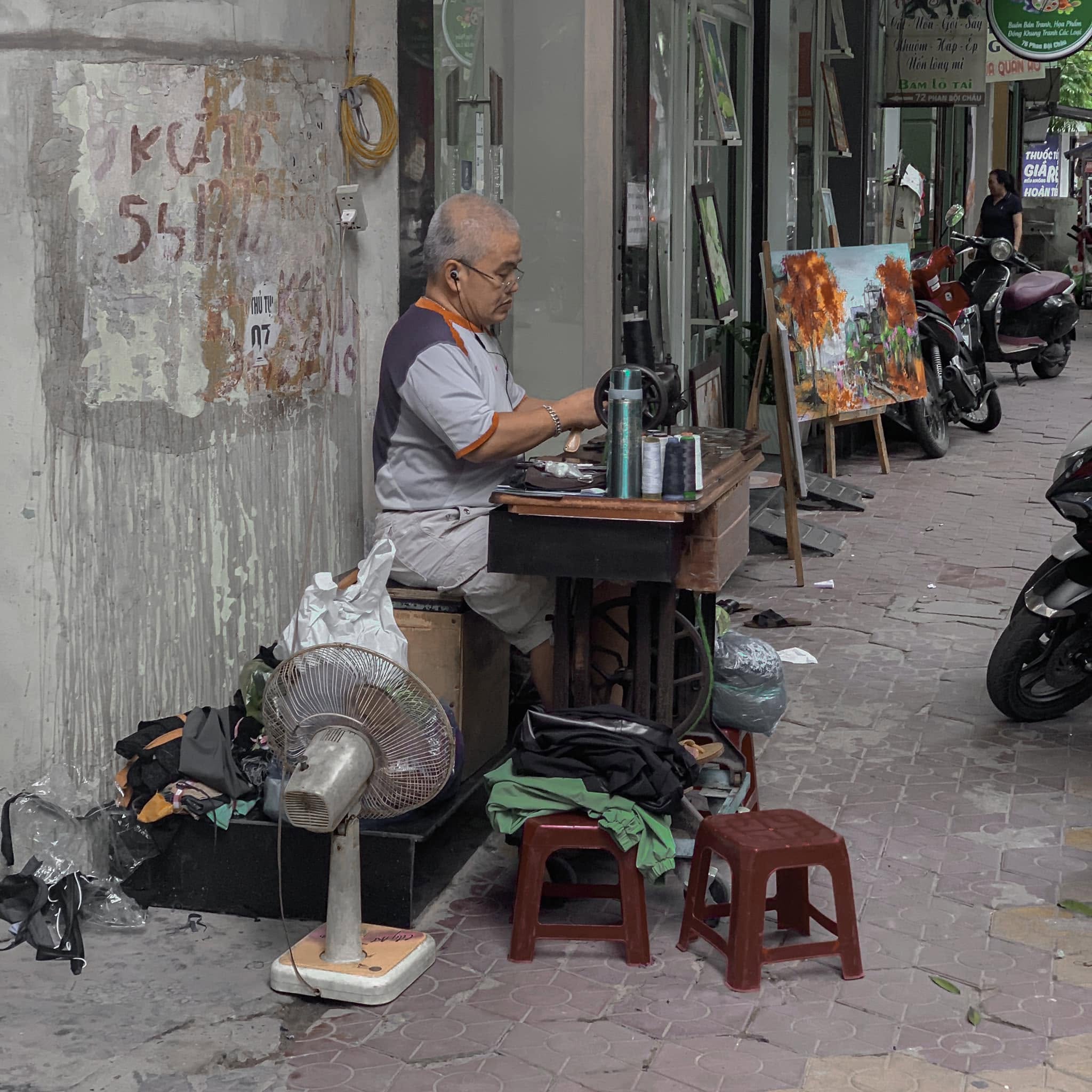 Street photograph 12