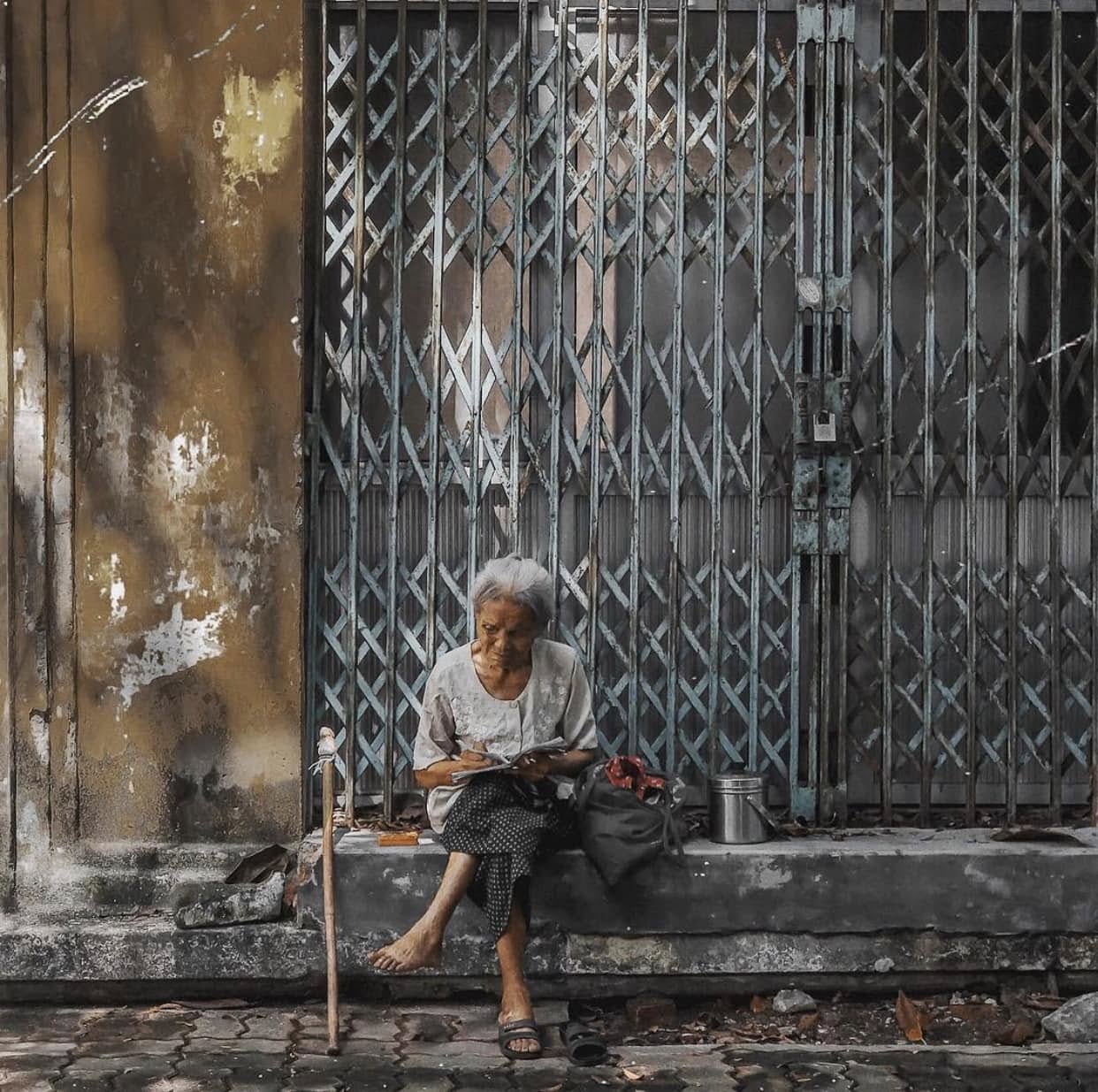 Street photograph 16